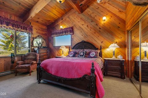 Tiny photo for 78189 High Prairie Road, Oakridge, OR 97463 (MLS # 220223882)