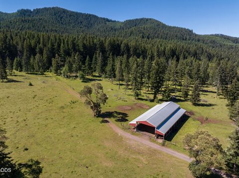 Tiny photo for 78189 High Prairie Road, Oakridge, OR 97463 (MLS # 220223882)