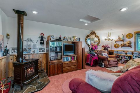 Tiny photo for 78189 High Prairie Road, Oakridge, OR 97463 (MLS # 220223882)