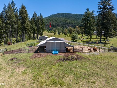 Tiny photo for 78189 High Prairie Road, Oakridge, OR 97463 (MLS # 220223882)