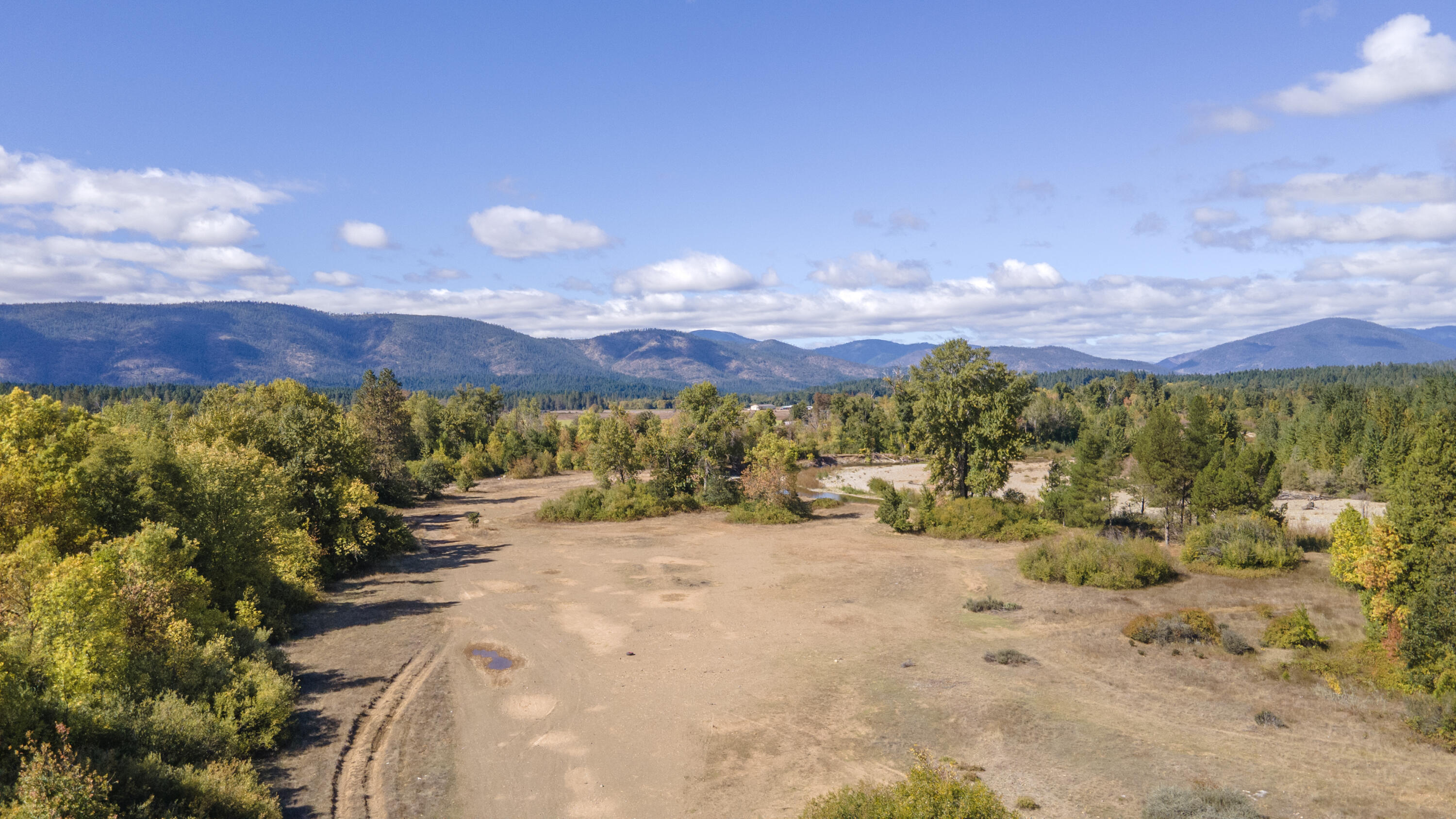 Cave Junction - Land