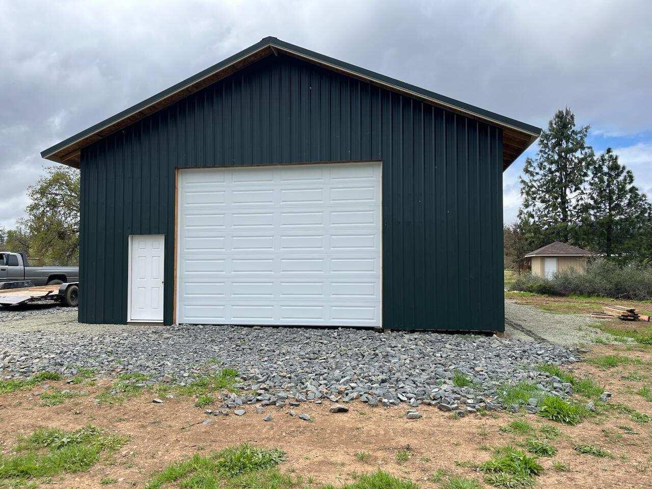 Cave Junction - Land