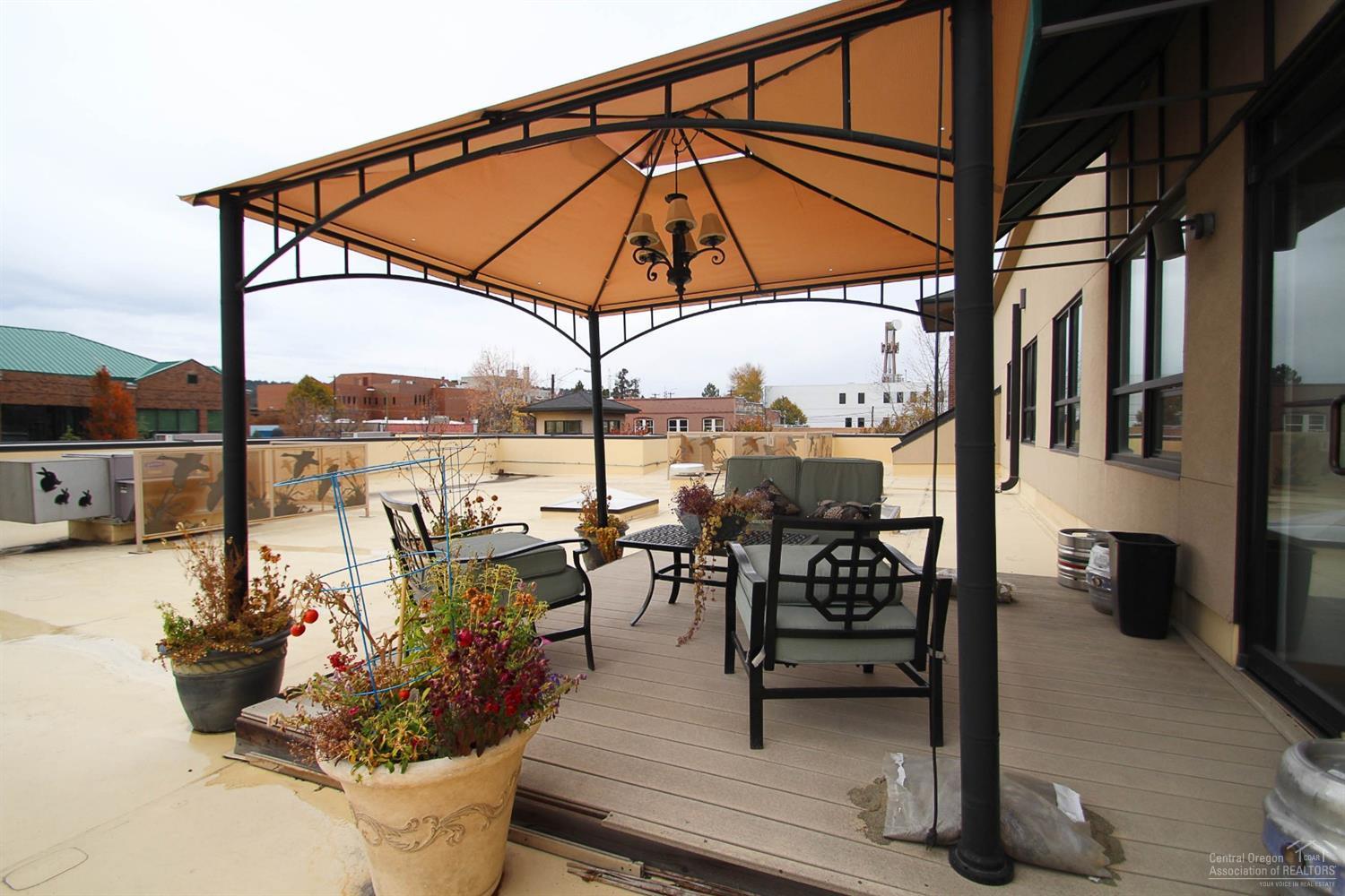 CLAB - Commercial Sale