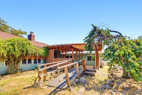 Tiny photo for 1265 Corona Avenue, Medford, OR 97504 (MLS # 220226626)