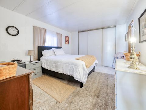 Tiny photo for 3500 Summers Lane #UNIT 5, Klamath Falls, OR 97603 (MLS # 220213887)