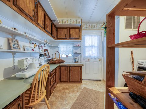 Tiny photo for 3500 Summers Lane #UNIT 5, Klamath Falls, OR 97603 (MLS # 220213887)