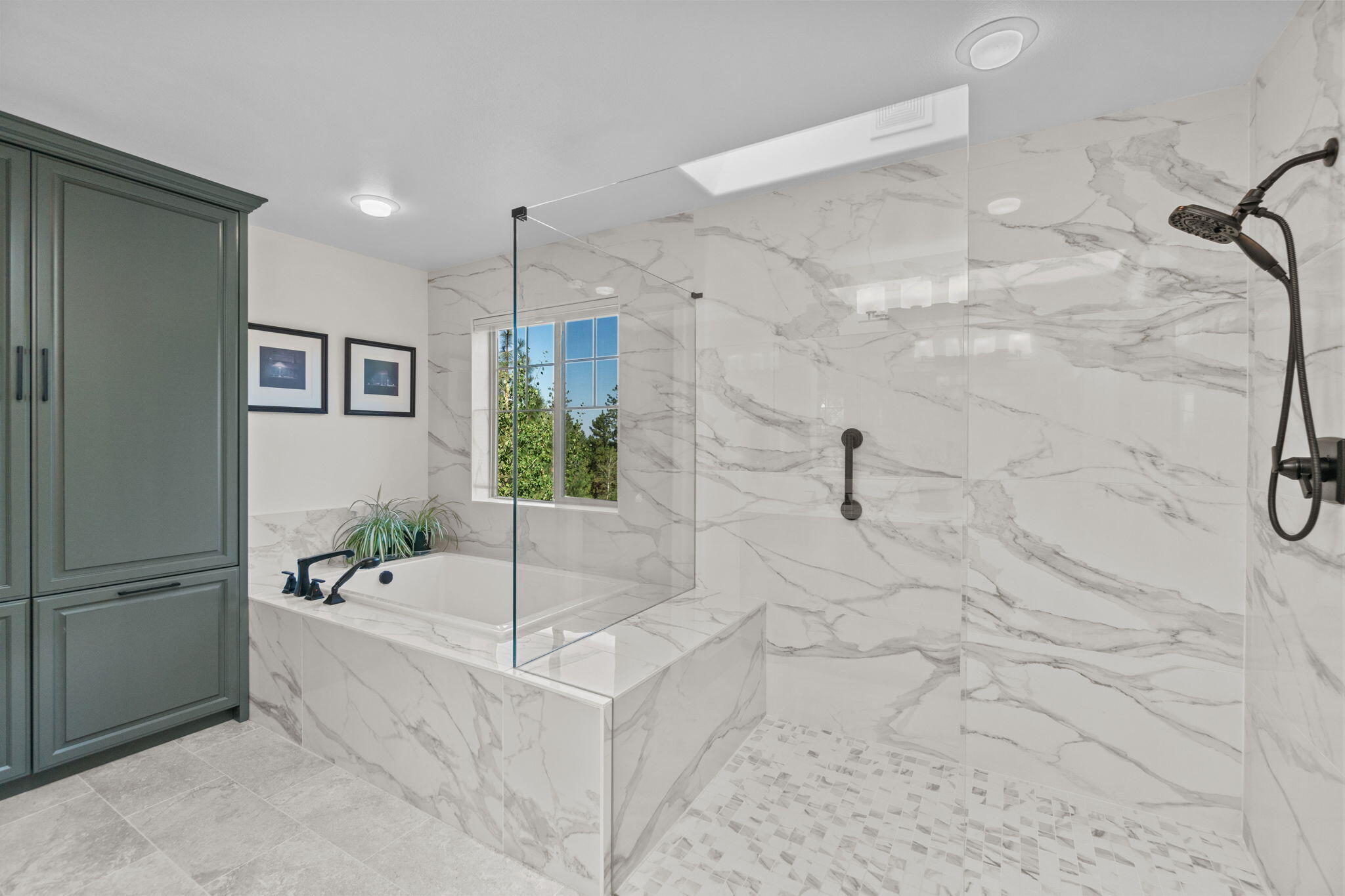 Skyliner Summit - Residential