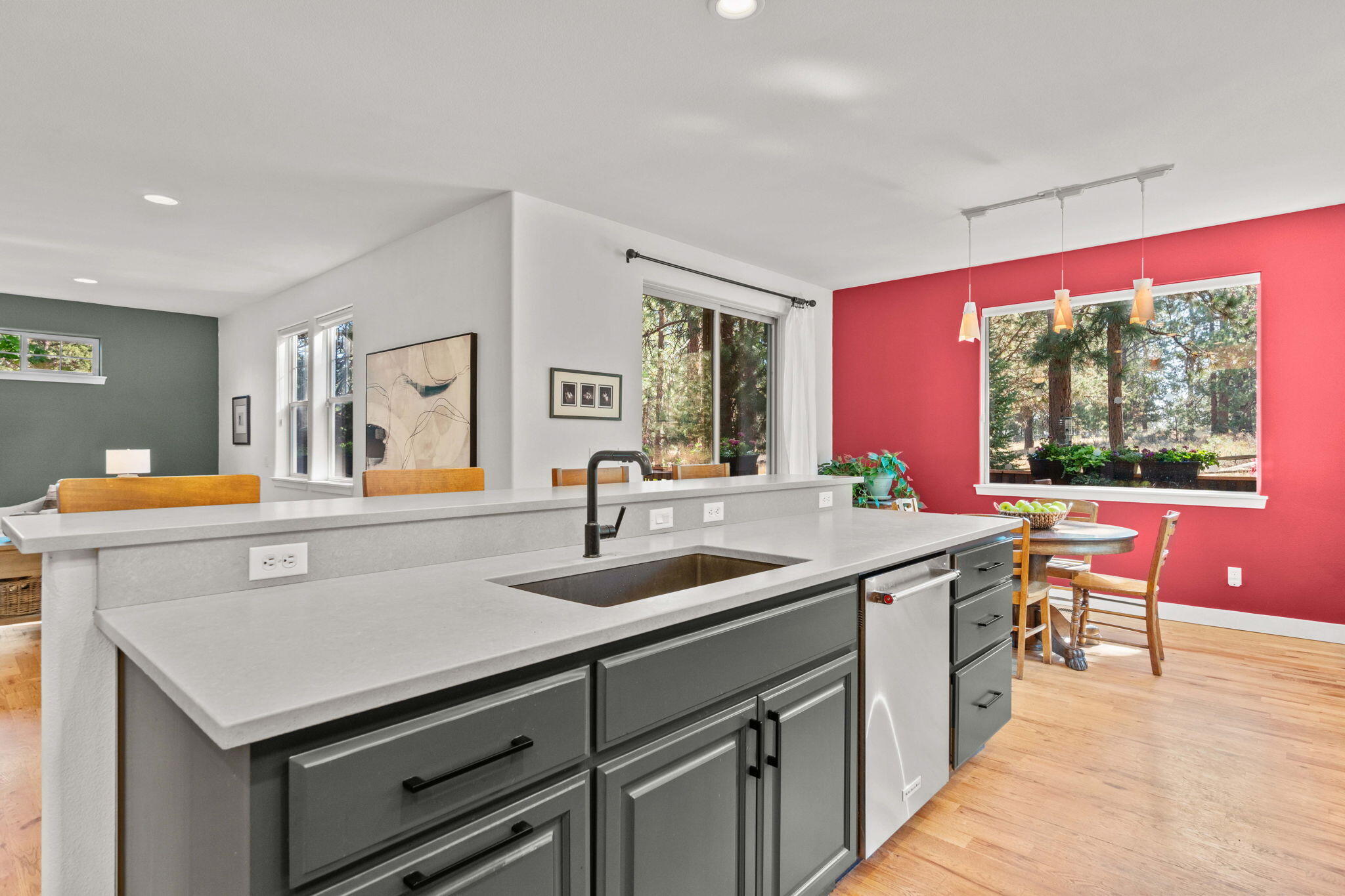 Skyliner Summit - Residential