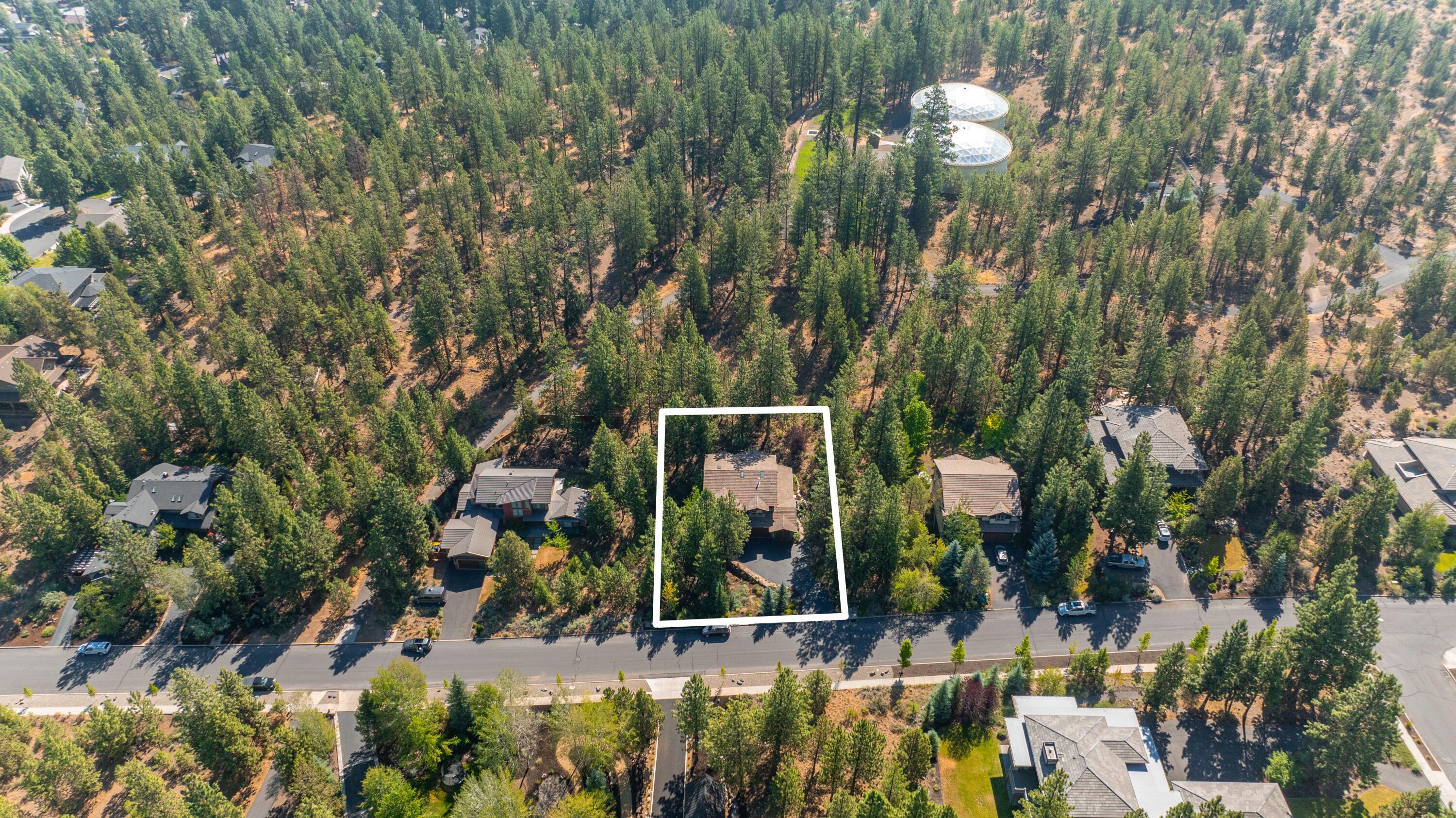 Skyliner Summit - Residential