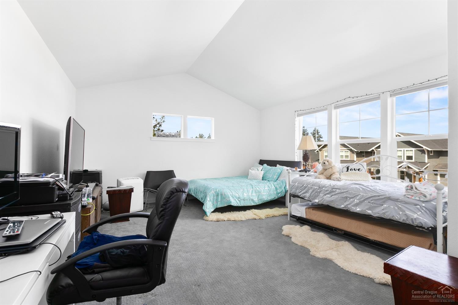 Reed Pointe - Residential