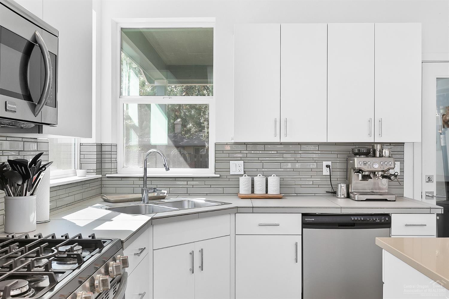 Reed Pointe - Residential