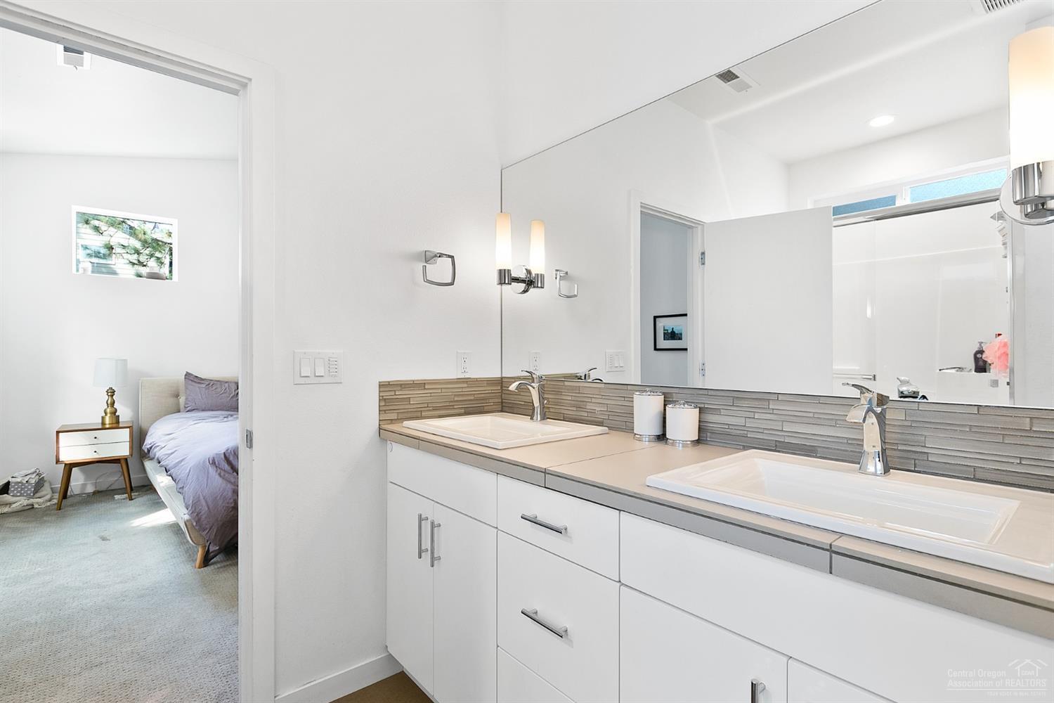 Reed Pointe - Residential