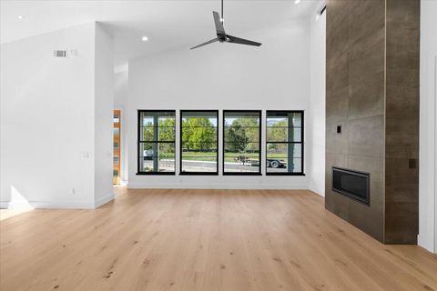 Tiny photo for 391 Clinton Street #5200, Ashland, OR 97520 (MLS # 220210654)