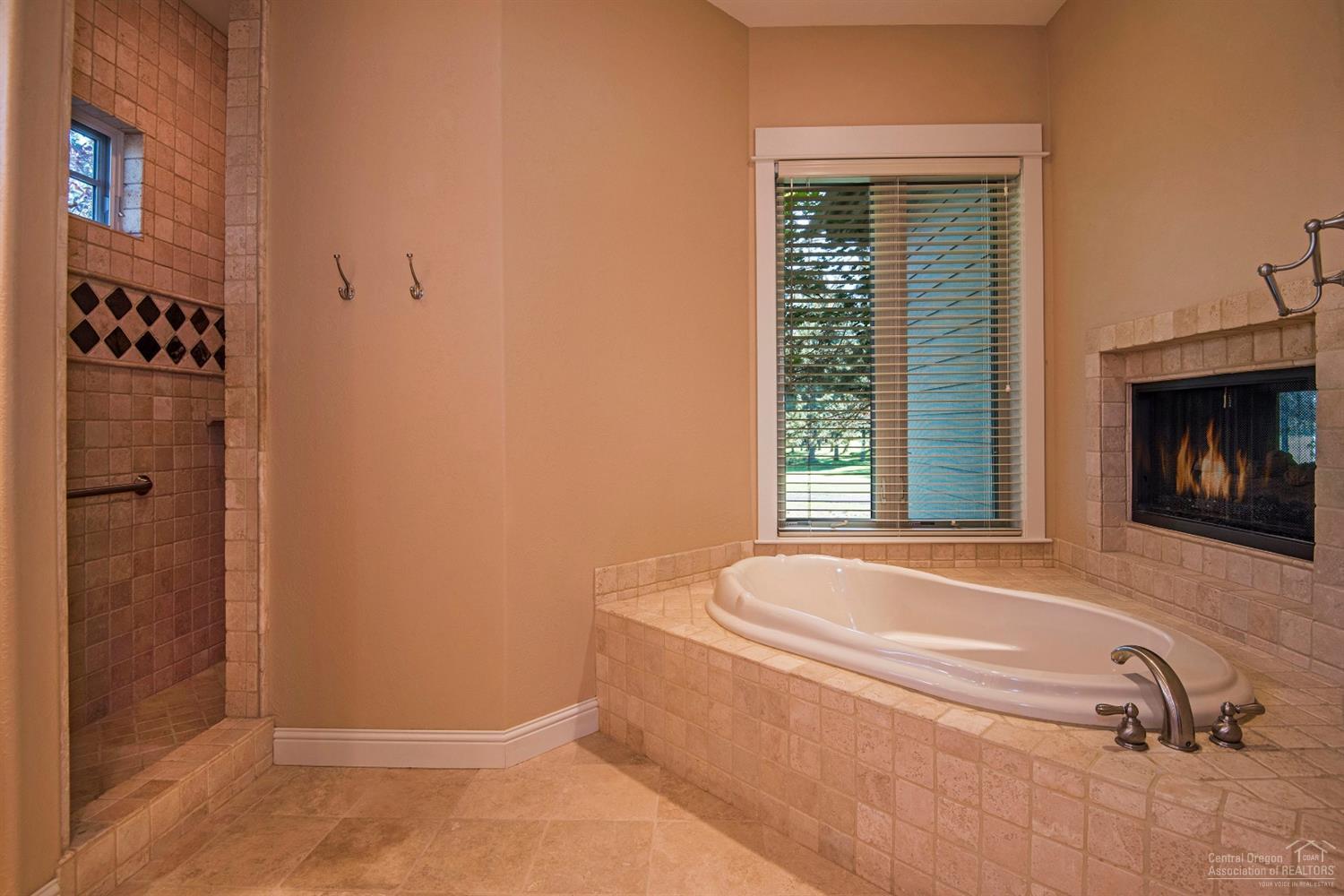 Awbrey Glen - Residential