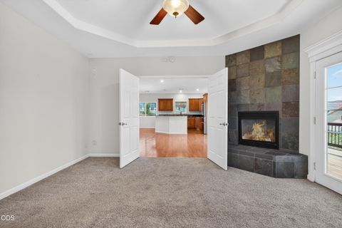 Tiny photo for 589 N Heights Drive, Eagle Point, OR 97524 (MLS # 220223291)
