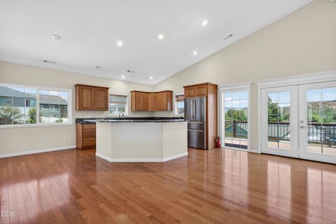 Tiny photo for 589 N Heights Drive, Eagle Point, OR 97524 (MLS # 220223291)