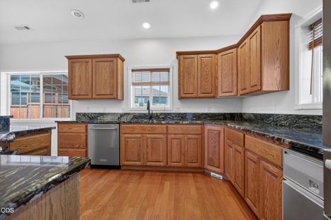 Tiny photo for 589 N Heights Drive, Eagle Point, OR 97524 (MLS # 220223291)