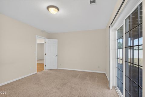Tiny photo for 589 N Heights Drive, Eagle Point, OR 97524 (MLS # 220223291)