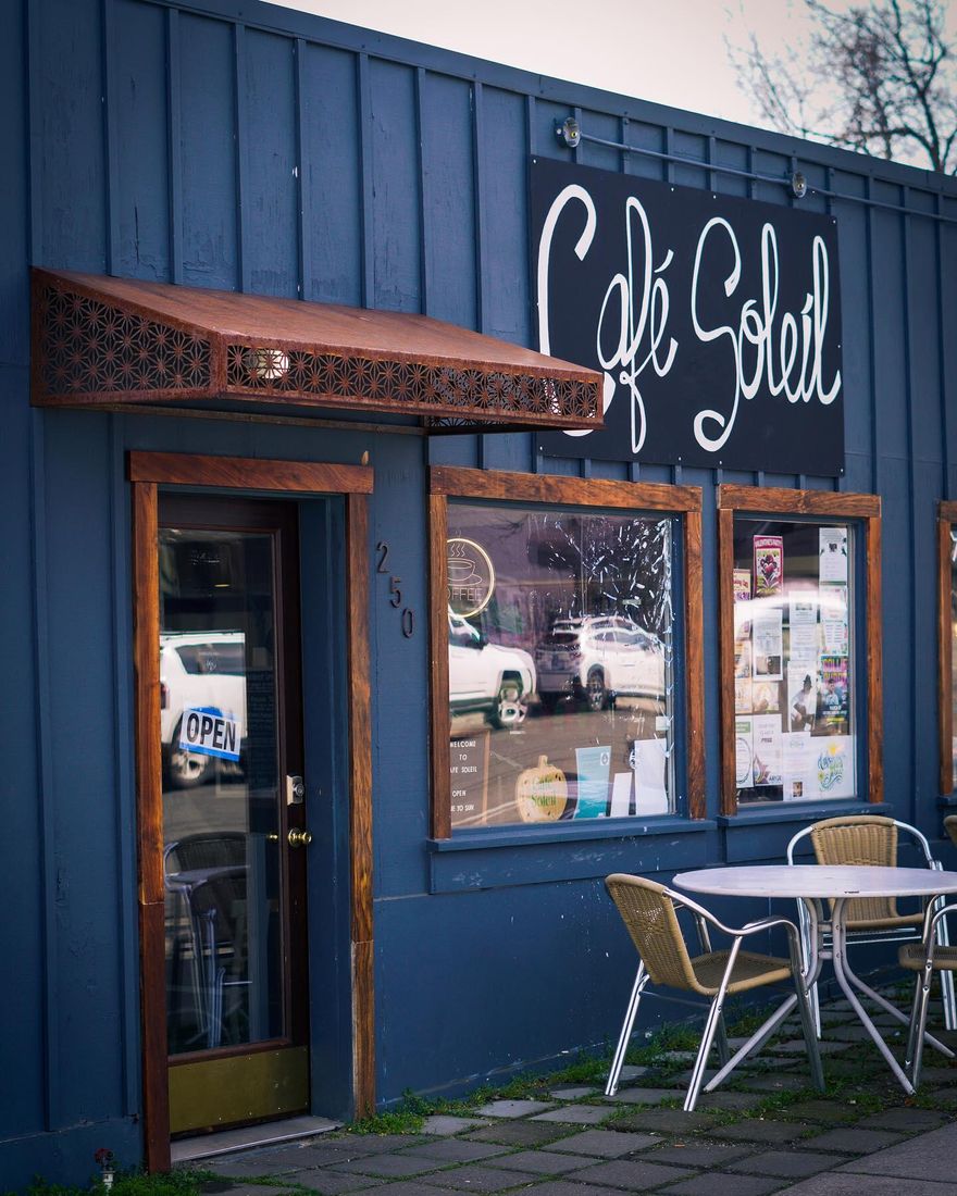 Offered exclusively, Café Soleil is a profitable, turn-key coffeehouse in the heart of Talent, Oregon. With strong brand recognition, a loyal customer base, and a curated menu of locally sourced offerings, the café boasts simplified operations, solid margins, and an inviting, community-oriented atmosphere. Ideal for an owner-operator or investor, the sale includes all furniture, fixtures, equipment, inventory, branding, goodwill, and systems. Positioned for growth through extended hours, alcohol service, or catering, this is a standout opportunity in Southern Oregon's thriving hospitality market. Contact Broker or see link below for Due Diligence.