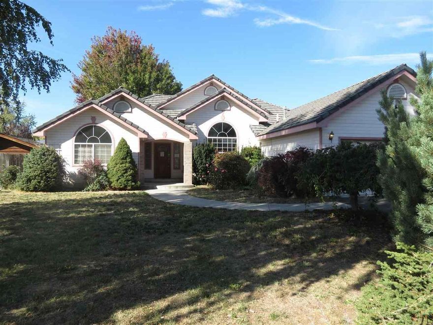 Great House Among Homes Of Higher Value. Located In The Newer Portion Of El Cerrito. Soaring Ceilings And Lots Of Natural Light. Huge Great Room. Split Bedroom Plan For Privacy. All Three Bedrooms Are Generously Sized. Walk-in Closet In Master Bedroom. With Just A Litttle Tlc This Could Be A Spectacular Home. The Hot Tub Is A Gift, Condition Not Known Or Warranted By Seller Or Agents. Home Has Been Cleaned And Carpets Professionally ShampooedThis Home Did Sit Vacant For A Period Of Time. The Systems Have Not Been Tested. We Advise The Buyer To Obtain A Home Inspection From A Reputable Inspector.