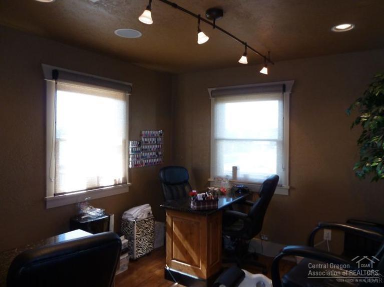 Townsite Of Redmond - Commercial Sale