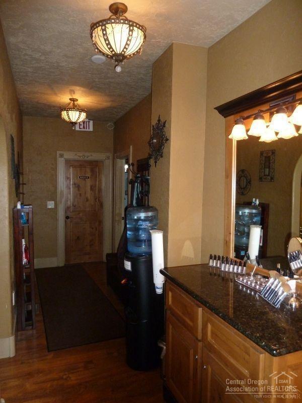 Townsite Of Redmond - Commercial Sale