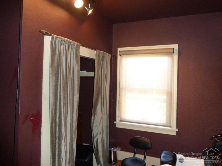 Townsite Of Redmond - Commercial Sale