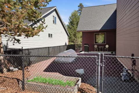 Tiny photo for 51860 Hollinshead Place, La Pine, OR 97739 (MLS # 220225048)