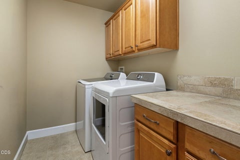 Tiny photo for 51860 Hollinshead Place, La Pine, OR 97739 (MLS # 220225048)