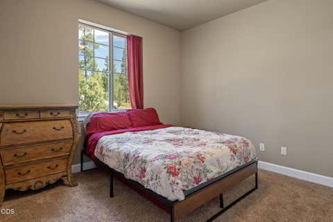 Tiny photo for 51860 Hollinshead Place, La Pine, OR 97739 (MLS # 220225048)