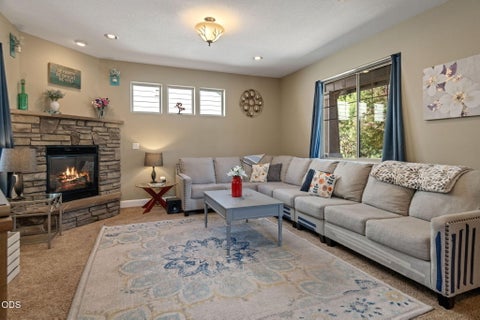 Tiny photo for 51860 Hollinshead Place, La Pine, OR 97739 (MLS # 220225048)