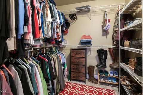 Tiny photo for 51860 Hollinshead Place, La Pine, OR 97739 (MLS # 220225048)