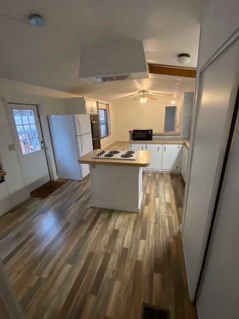 Romaine Village - Residential