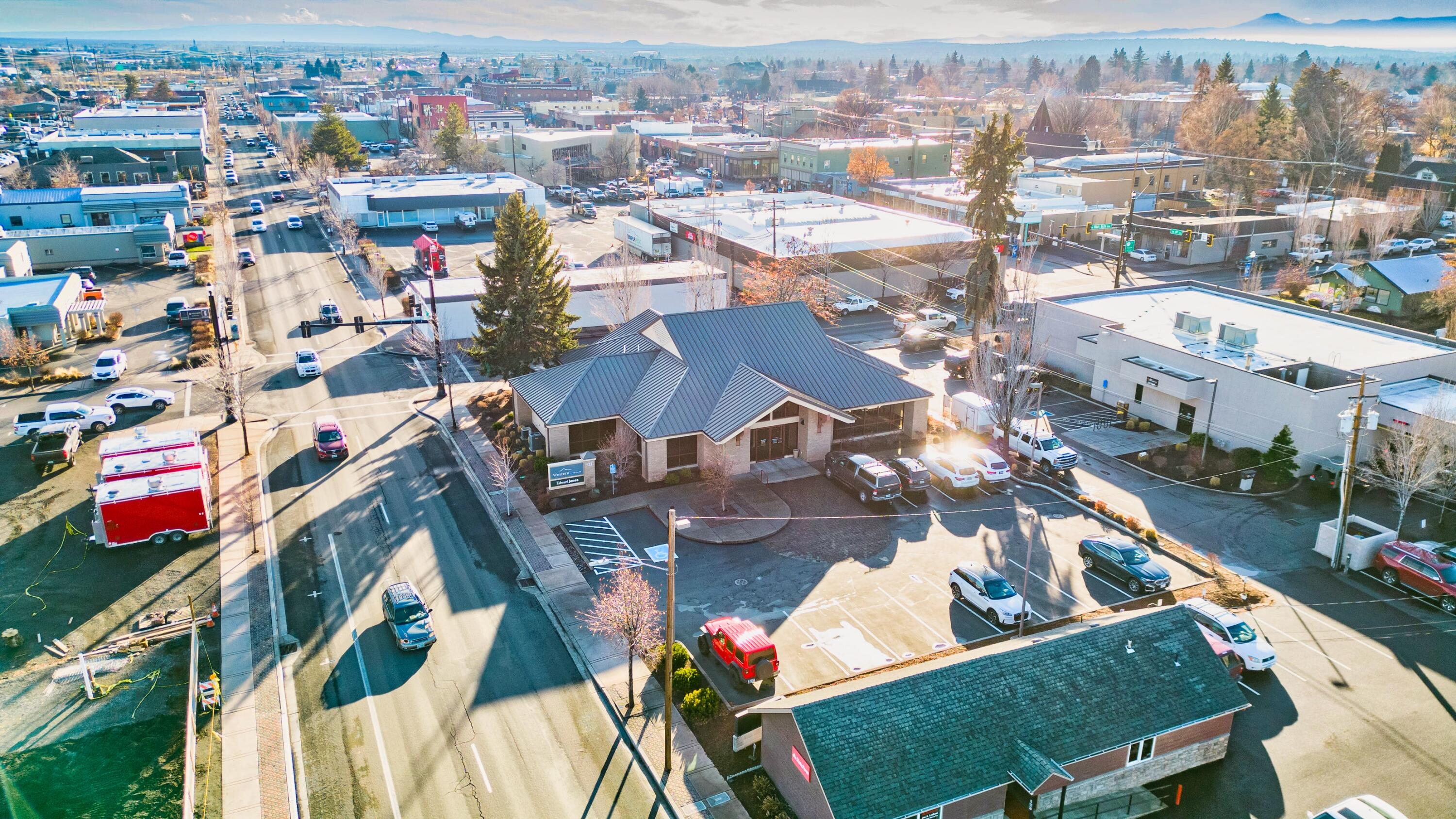 CLAR - Commercial Sale