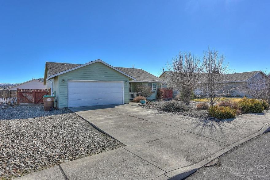 Very well cared for and updated, 3 Bedroom, 2 Full Bath Single Level Home, with Upgraded Kitchen, Covered Trex Deck, with comfortable fenced backyard to include hot-tub, raised flower beds, greenhouse, patio and nice grassy area. Spacious bedrooms, and nice floorpan, with upgraded laundry / utility room as well. Garage boasts lots of cabinet space and shelving for storage. Newer appliances. Good family / quiet neighborhood close to town.