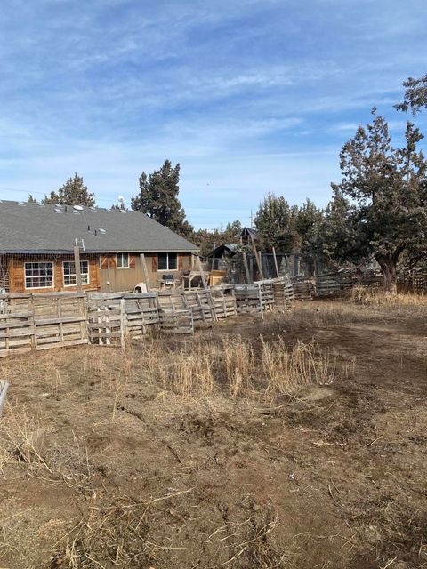 Tiny photo for 24965 Elk Lane, Bend, OR 97701 (MLS # 220214987)