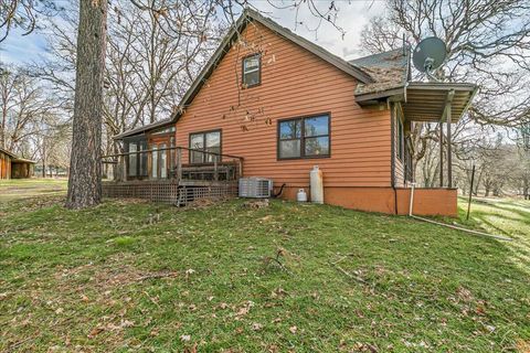 Tiny photo for 507 Jackpine Drive, Grants Pass, OR 97526 (MLS # 220217619)