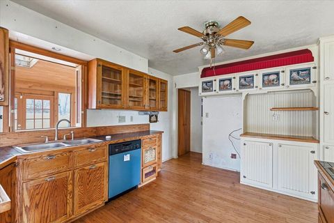 Tiny photo for 507 Jackpine Drive, Grants Pass, OR 97526 (MLS # 220217619)