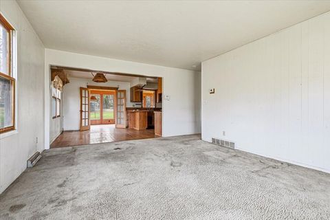 Tiny photo for 507 Jackpine Drive, Grants Pass, OR 97526 (MLS # 220217619)