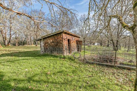 Tiny photo for 507 Jackpine Drive, Grants Pass, OR 97526 (MLS # 220217619)