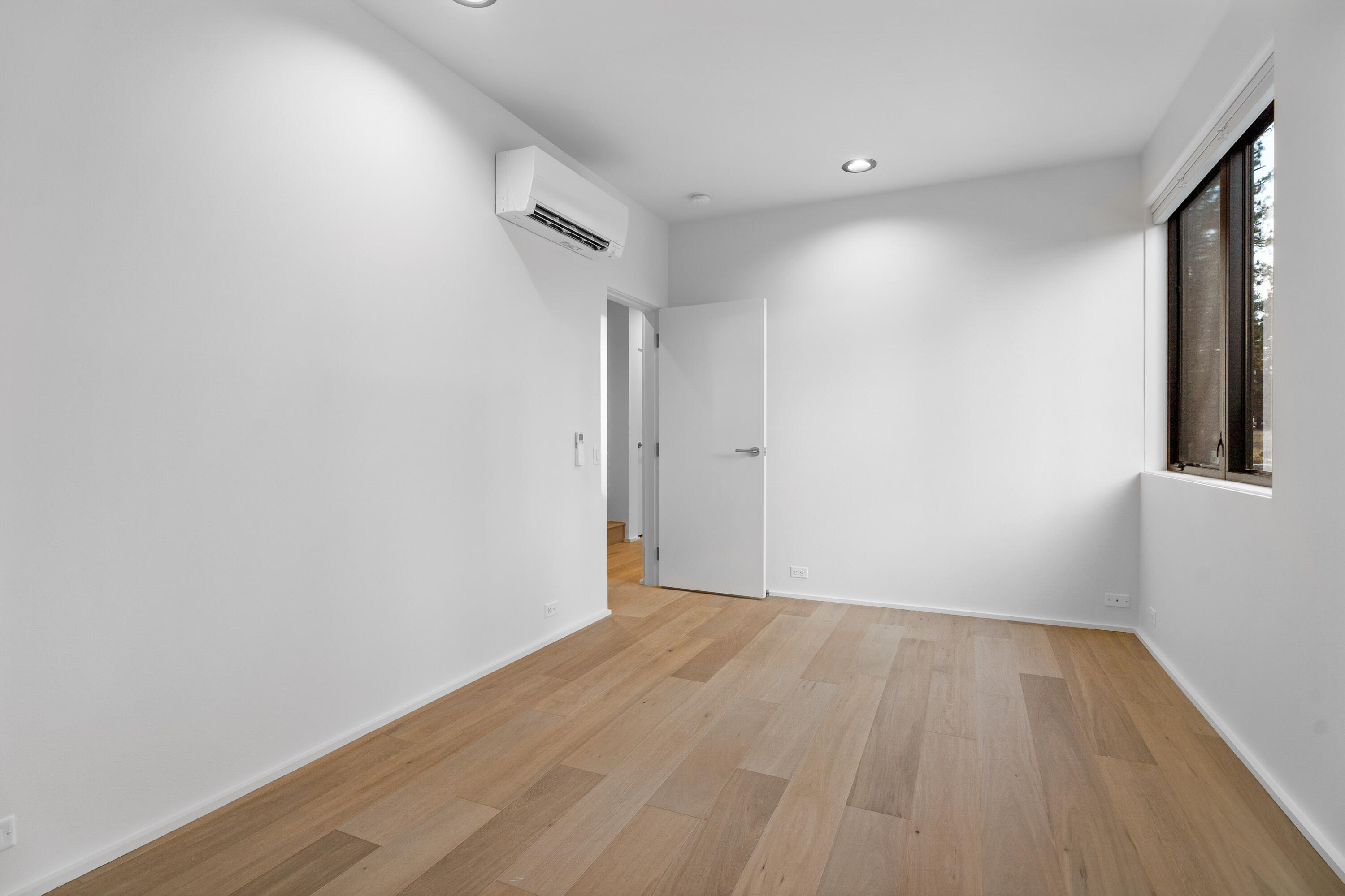 Sisters Woodlands - Residential