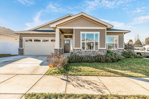 1189 Lindsey Court Central Point OR 97502