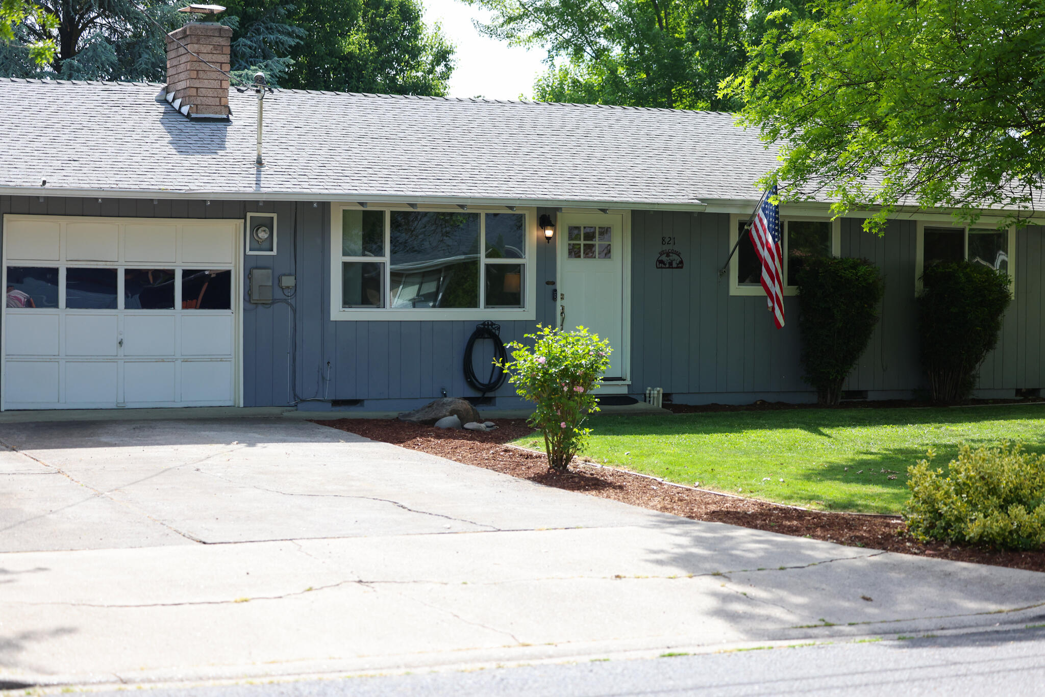 821 Crestbrook