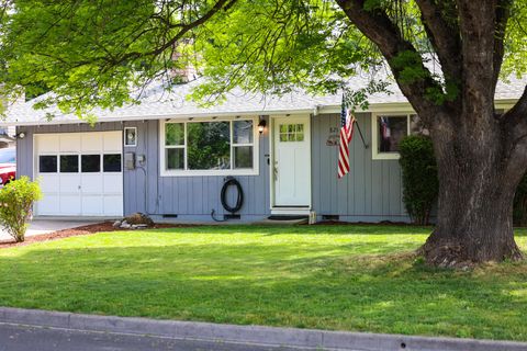 821 Crestbrook Medford OR 97504