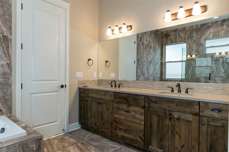 Bella Vista - Residential