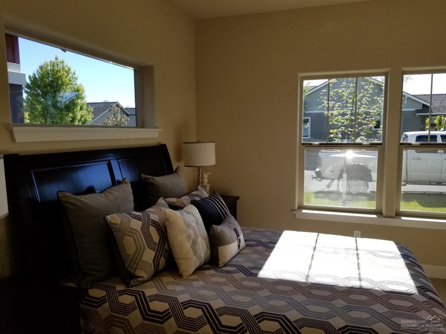 Oakview - Residential