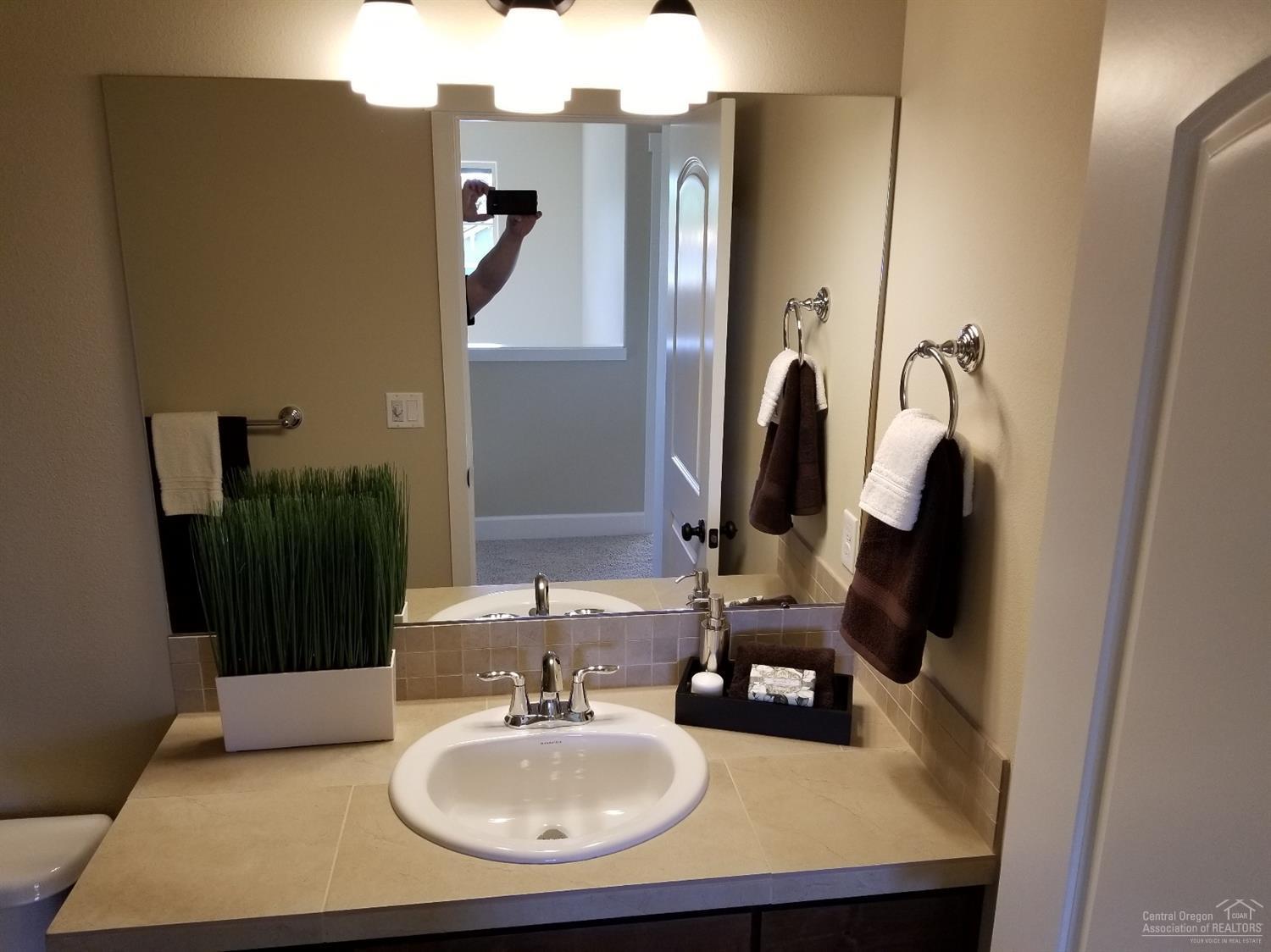 Oakview - Residential