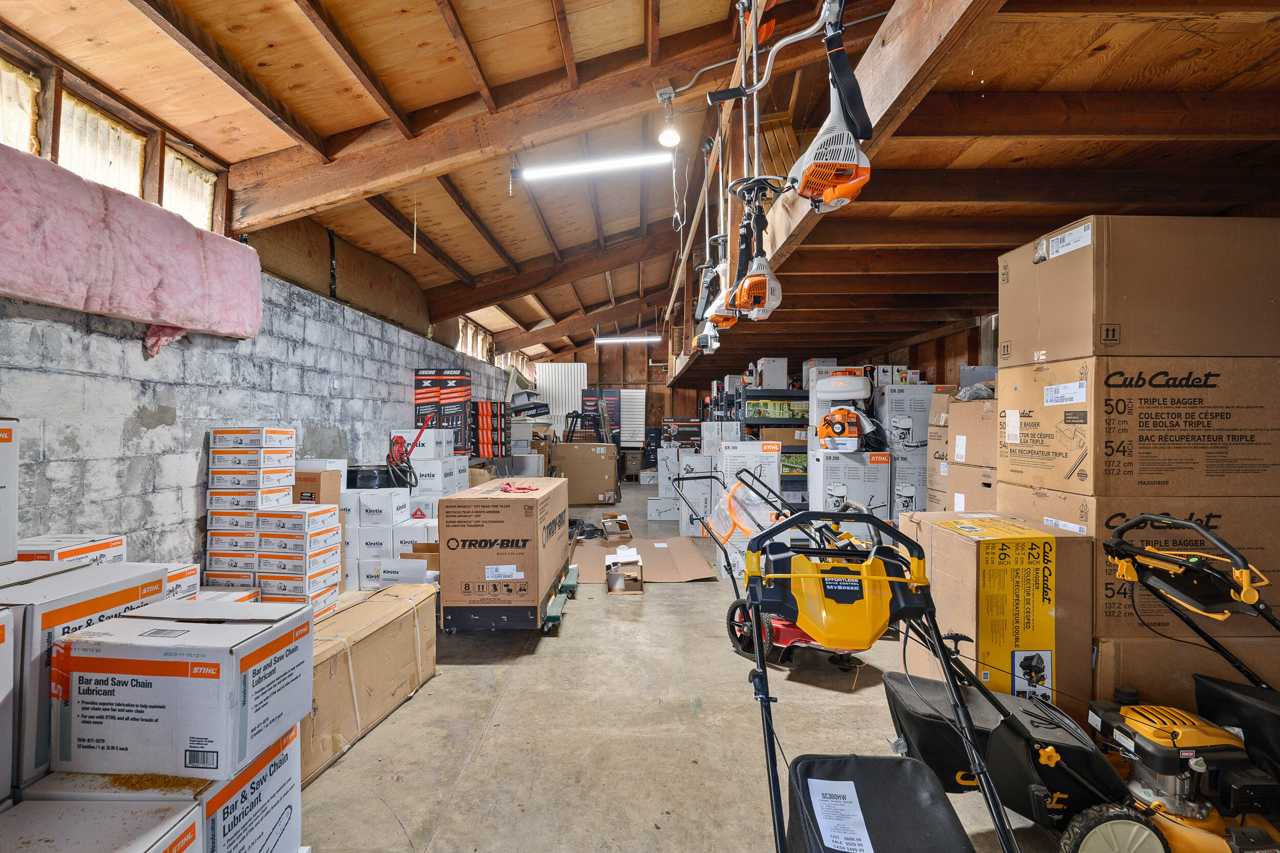 Cave Junction - Commercial Sale