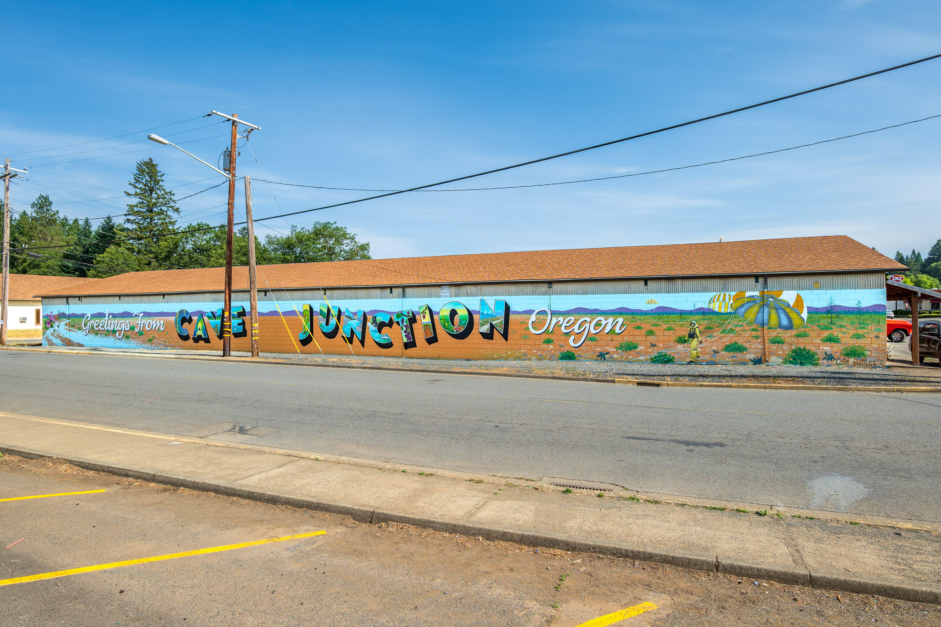 Cave Junction - Commercial Sale