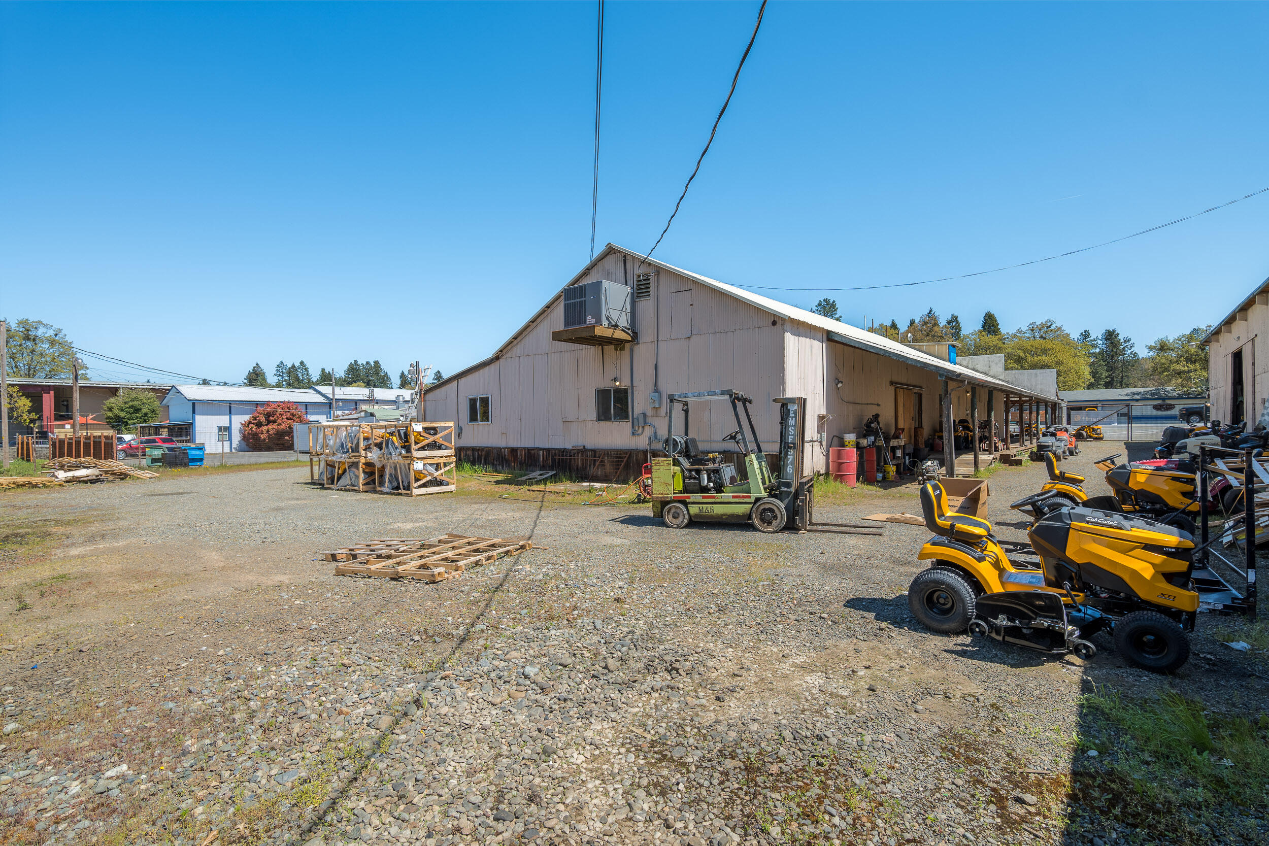 Cave Junction - Commercial Sale